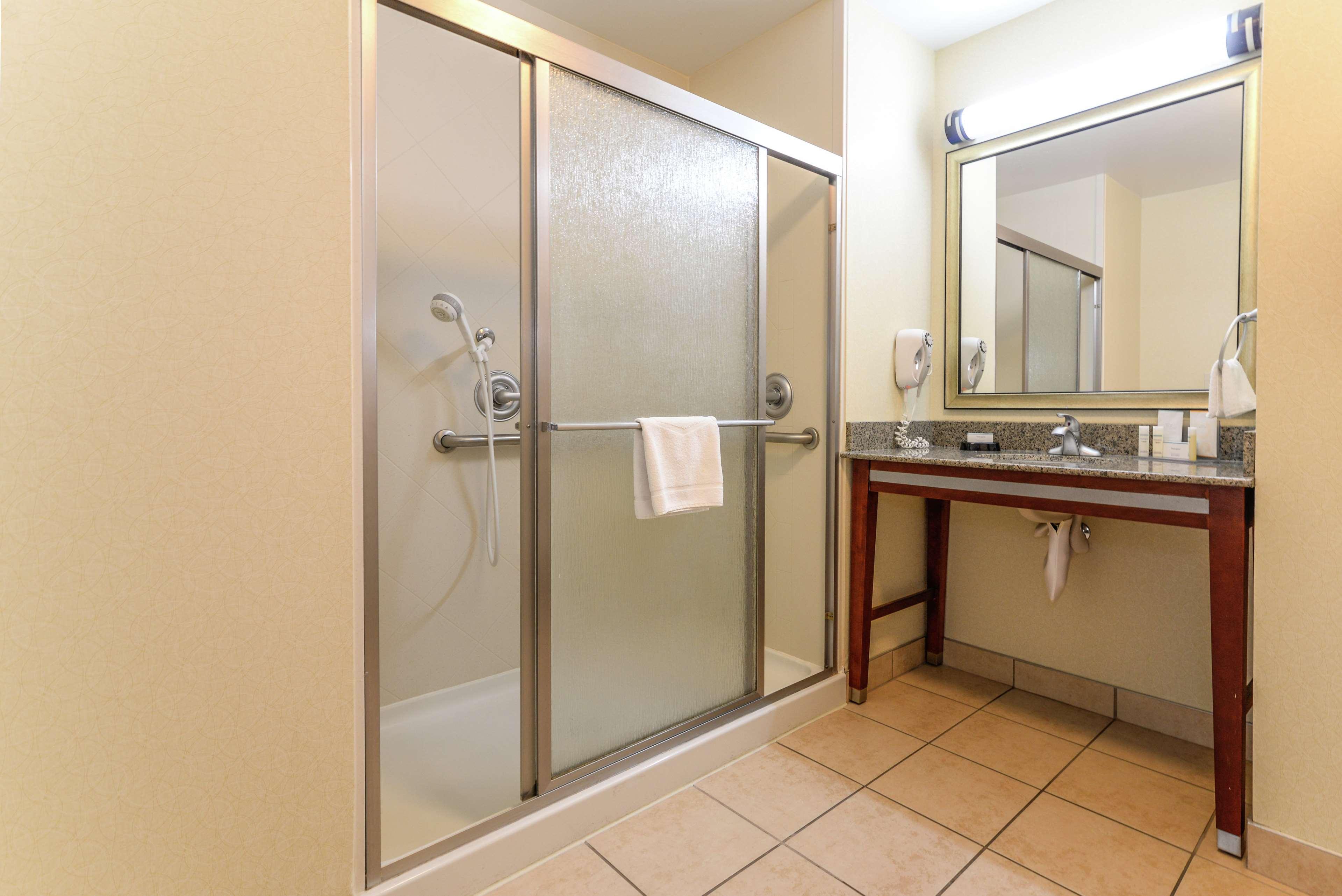 Hampton Inn & Suites Detroit/Chesterfield Exteriör bild